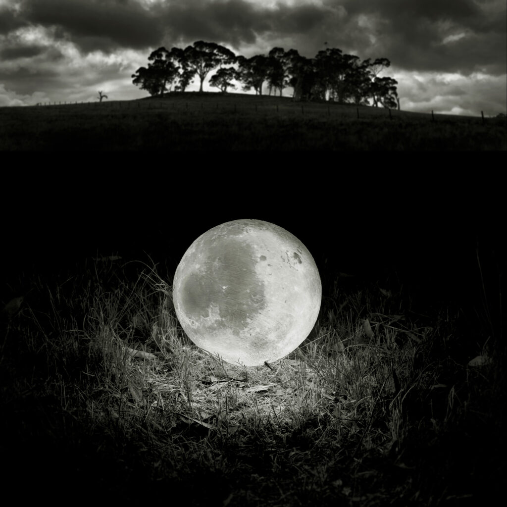 John Gitsham. 2023. The Moon that Fell to the Earth